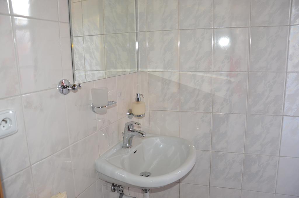 Guesthouse Zlaty Hrozen Česká Lípa Rum bild