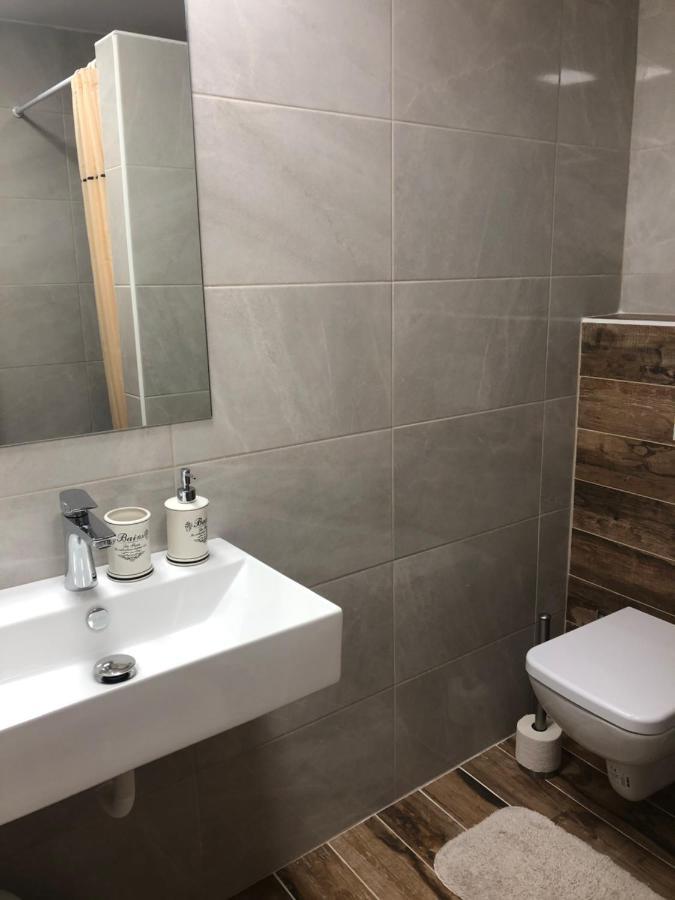 Guesthouse Zlaty Hrozen Česká Lípa Exteriör bild