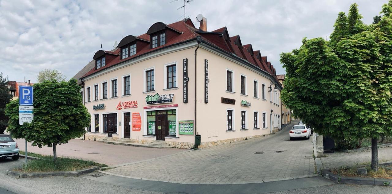 Guesthouse Zlaty Hrozen Česká Lípa Exteriör bild